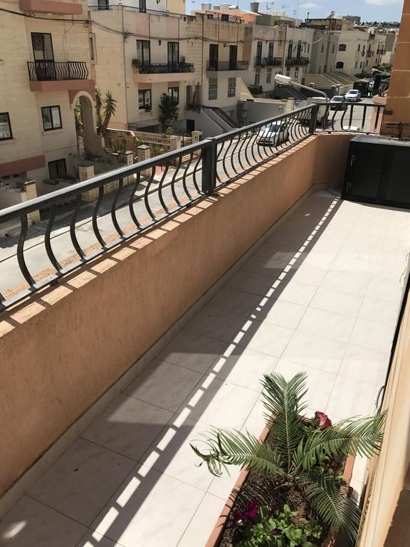 Swieqi Semi Detached Maisonette Saint Julian's エクステリア 写真