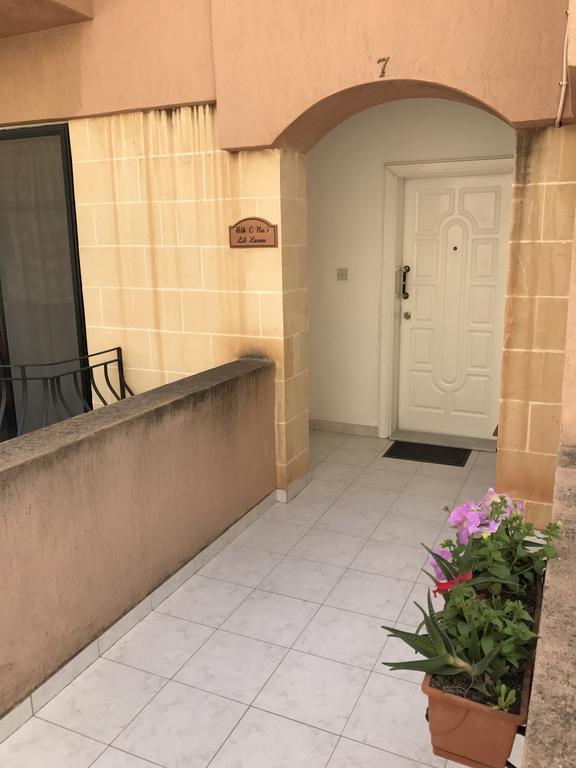 Swieqi Semi Detached Maisonette Saint Julian's エクステリア 写真